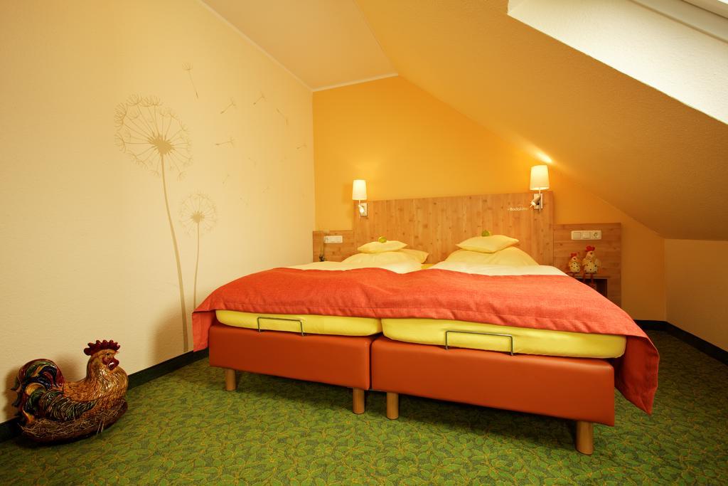 Hotel Und Landgasthof Zum Bockshahn Spessart  Ngoại thất bức ảnh