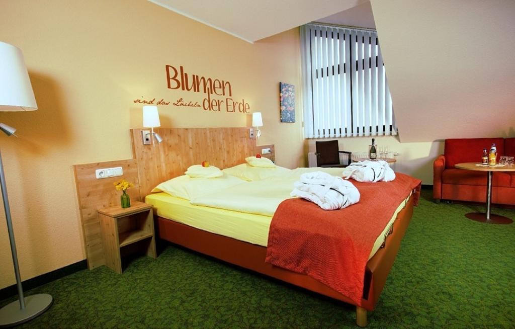 Hotel Und Landgasthof Zum Bockshahn Spessart  Ngoại thất bức ảnh